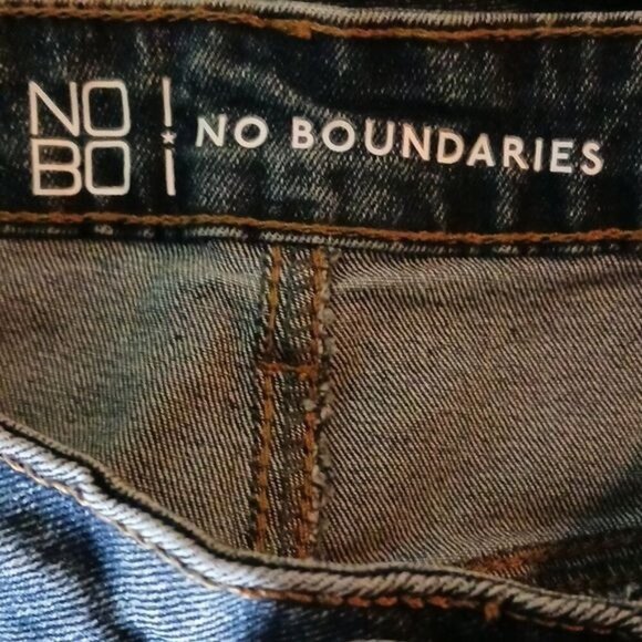 No Boundaries Womens Jeans Super High Rise Straight Distressed Denim - Picture 8 of 14